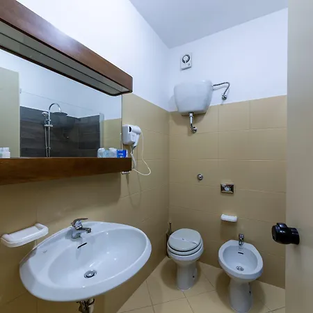 Hotel Sakura, Sure Collection By Western 4*