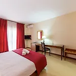 Sakura Ξενοδοχείο 4*