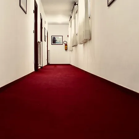 Sakura Hotel