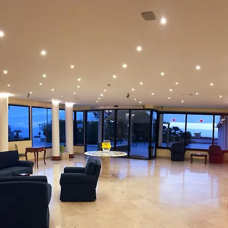 Sakura Hotel Torre del Greco