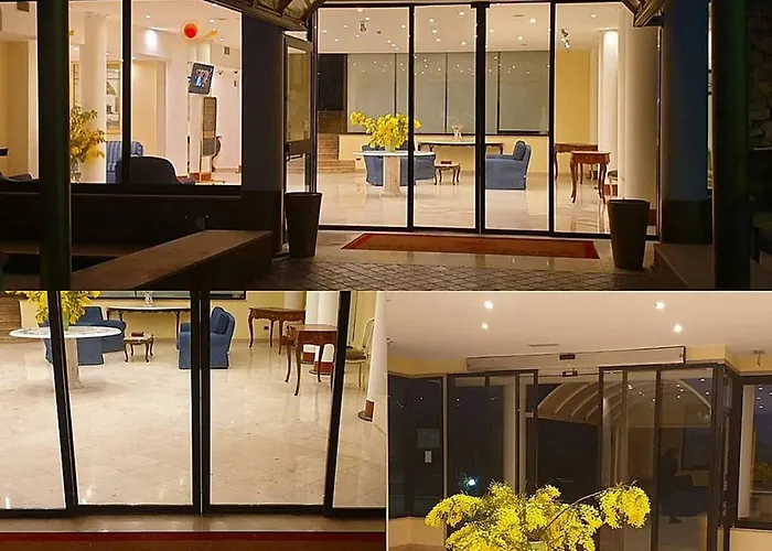 Sakura Hotel 4*