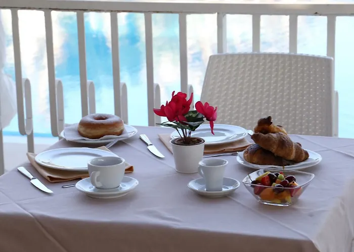 Sakura Hotel 4*