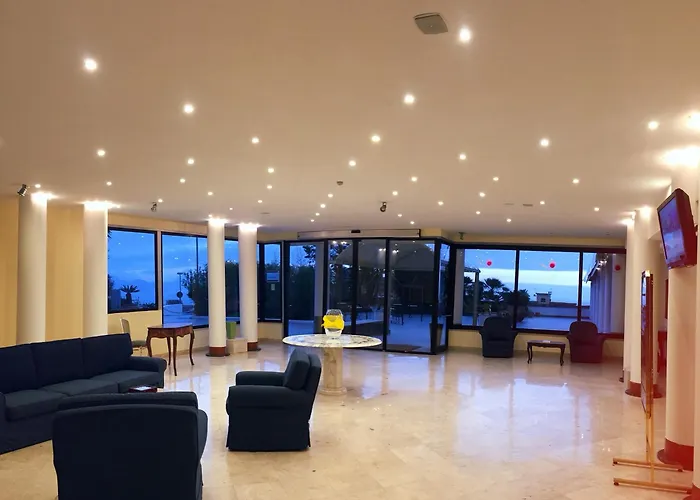 Sakura Hotel Torre del Greco